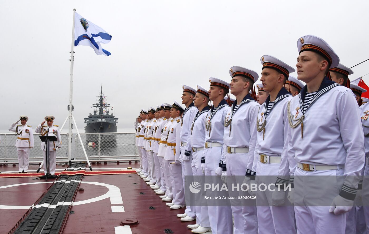 Генеральная репетиция парада ко дню ВМФ во Владивостоке