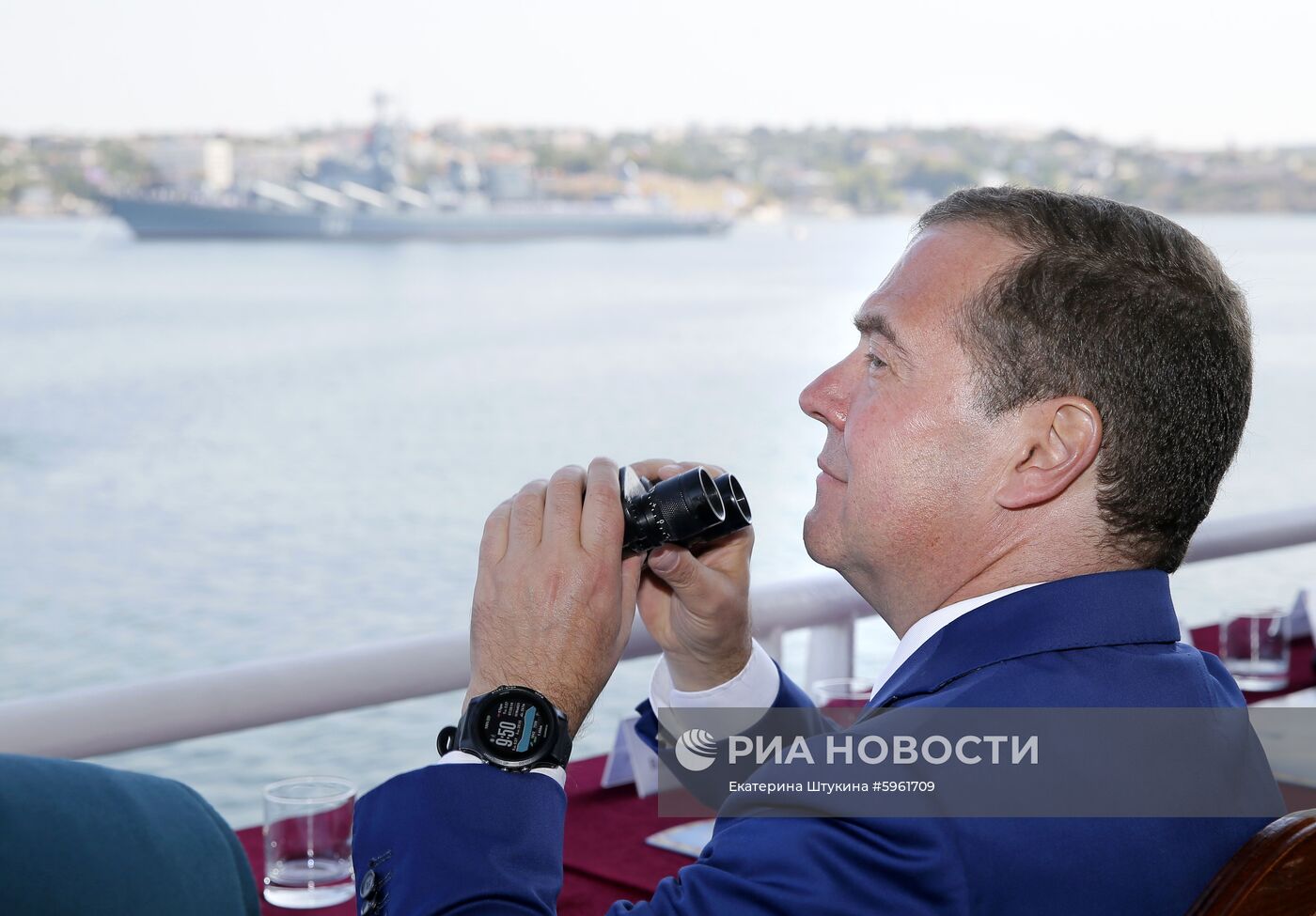 Рабочая поездка премьер-министра РФ Д. Медведева в Севастополь