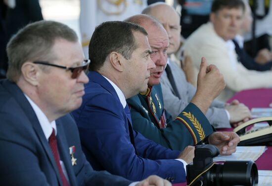 Рабочая поездка премьер-министра РФ Д. Медведева в Севастополь