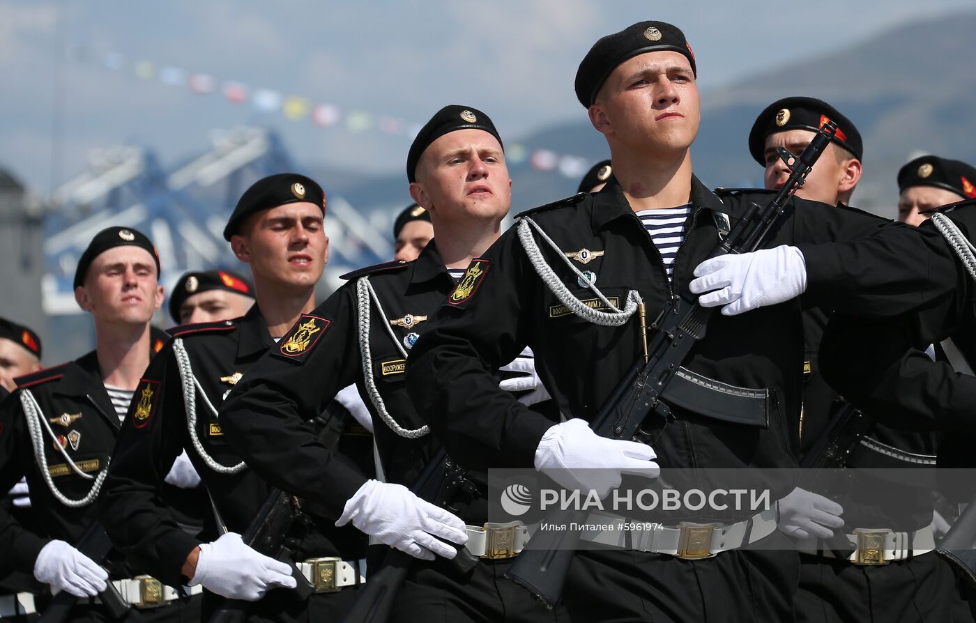 Празднование Дня ВМФ в регионах России