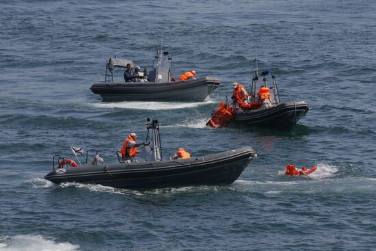 Рабочая поездка премьер-министра РФ Д. Медведева в Севастополь