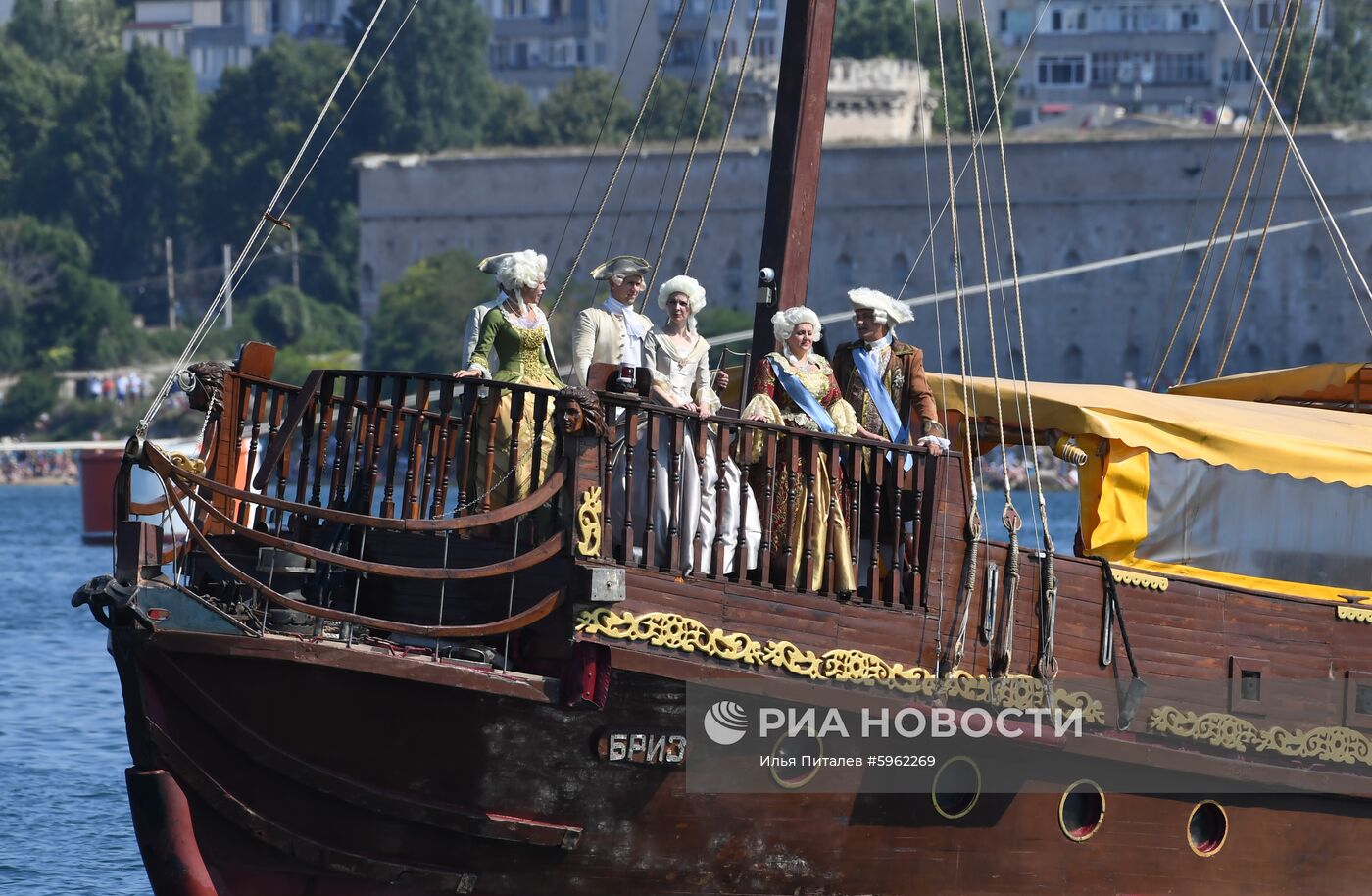 Празднование Дня ВМФ в регионах России