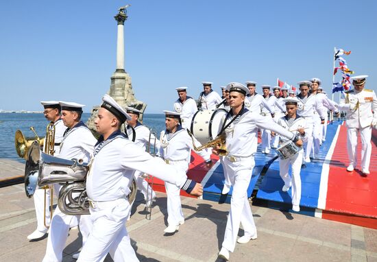 Празднование Дня ВМФ в регионах России Празднование Дня ВМФ в регионах России