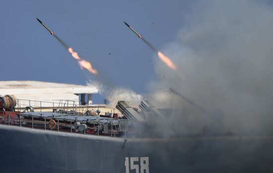 Празднование Дня ВМФ в регионах России