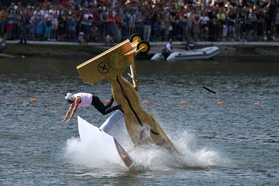 Шоу Red Bull Flugtag-2019