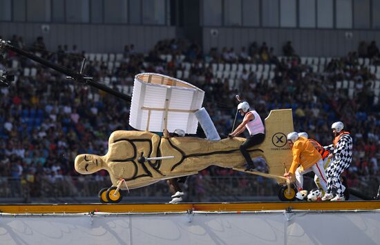 Шоу Red Bull Flugtag-2019