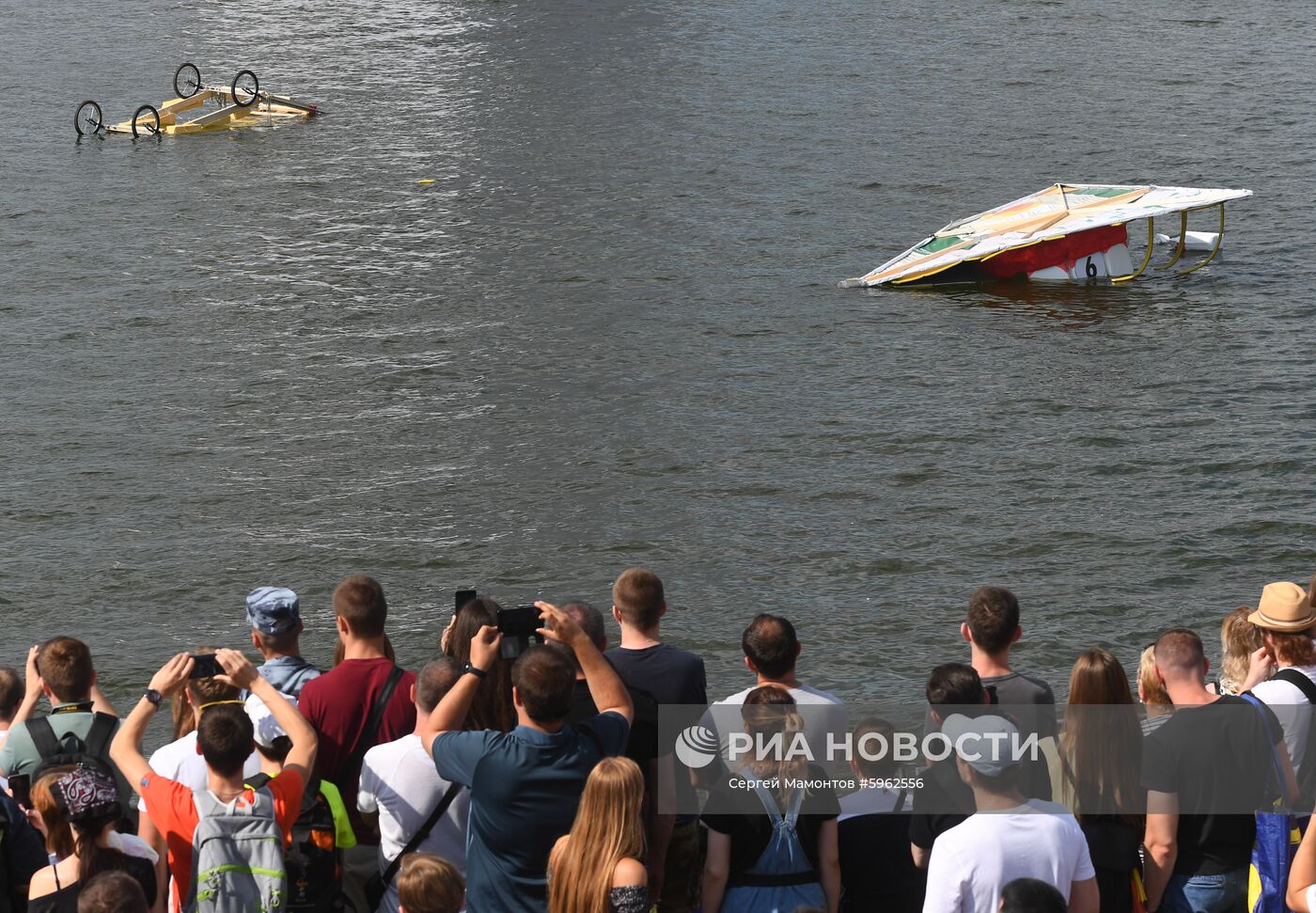 Шоу Red Bull Flugtag-2019