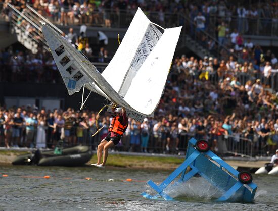 Шоу Red Bull Flugtag-2019