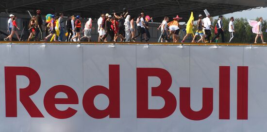 Шоу Red Bull Flugtag-2019