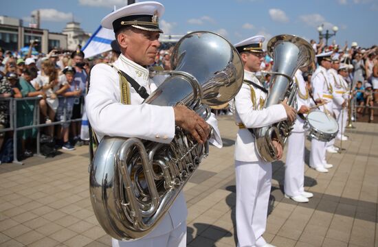 Празднование Дня ВМФ в регионах России