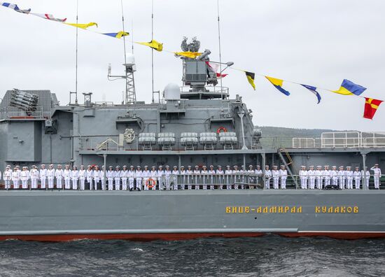 Празднование Дня ВМФ в регионах России