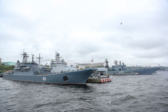 Празднование Дня ВМФ в регионах России