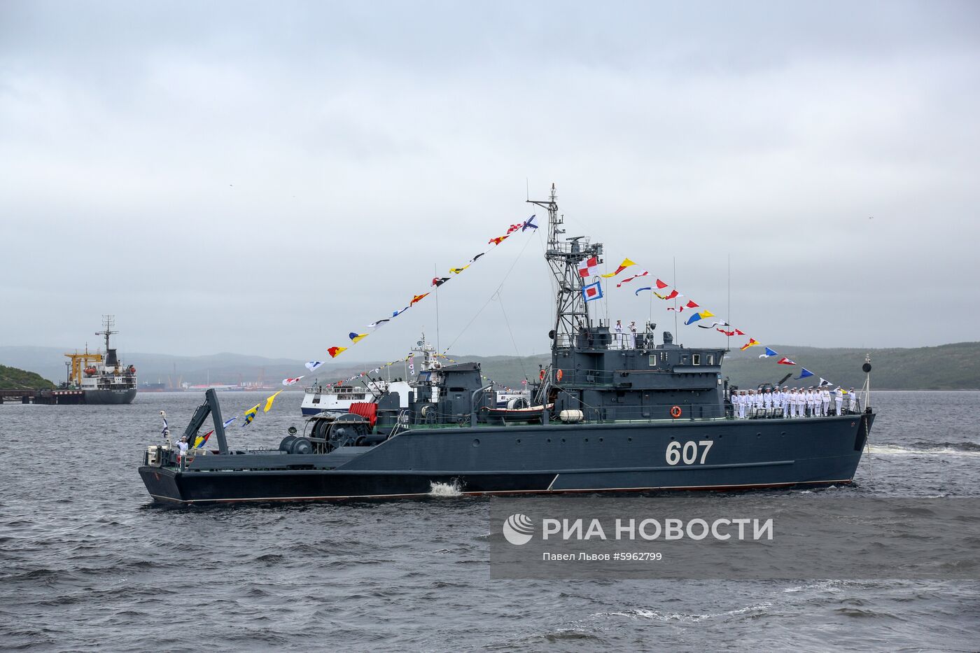 Празднование Дня ВМФ в регионах России