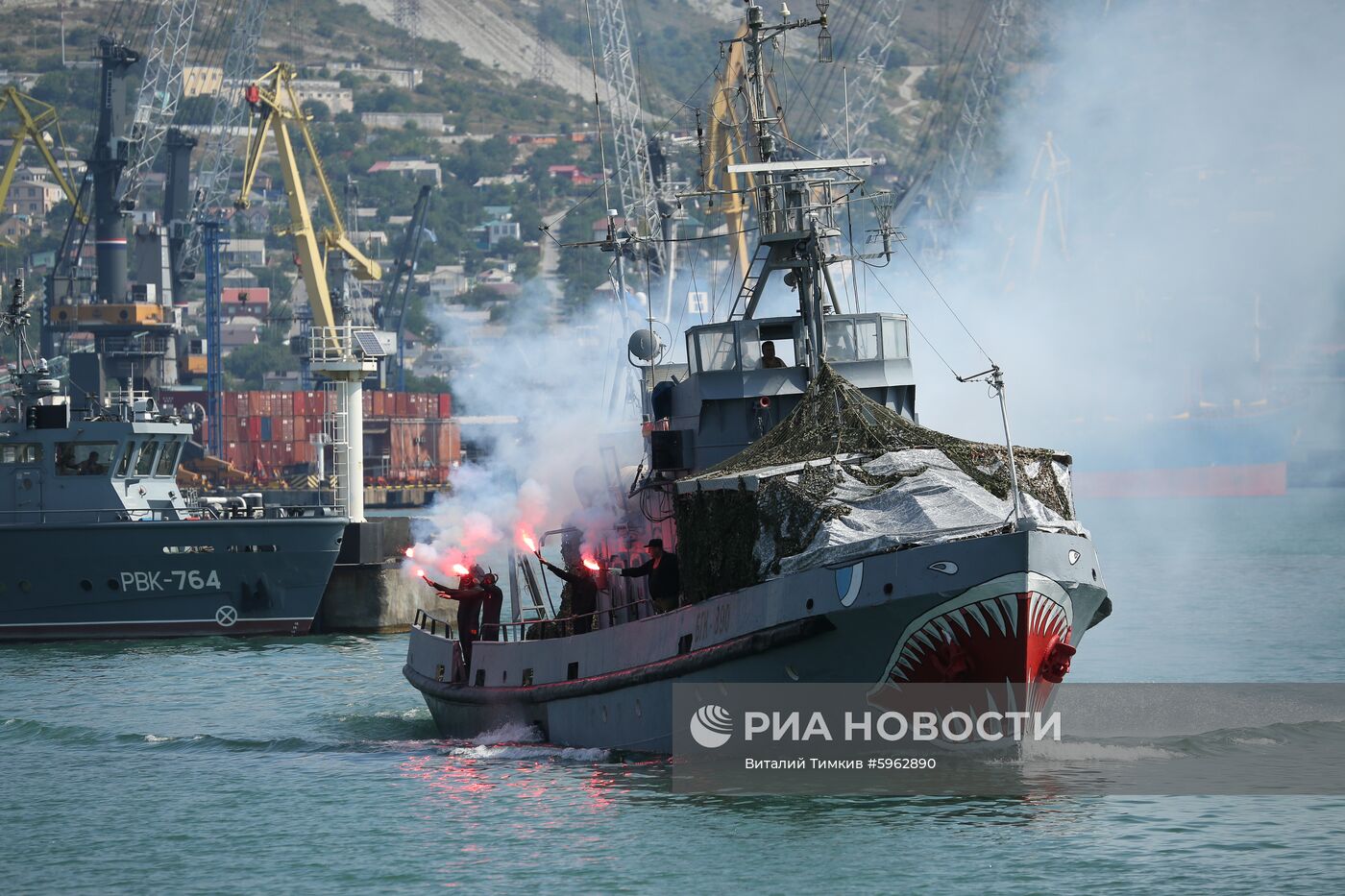 Празднование Дня ВМФ в регионах России