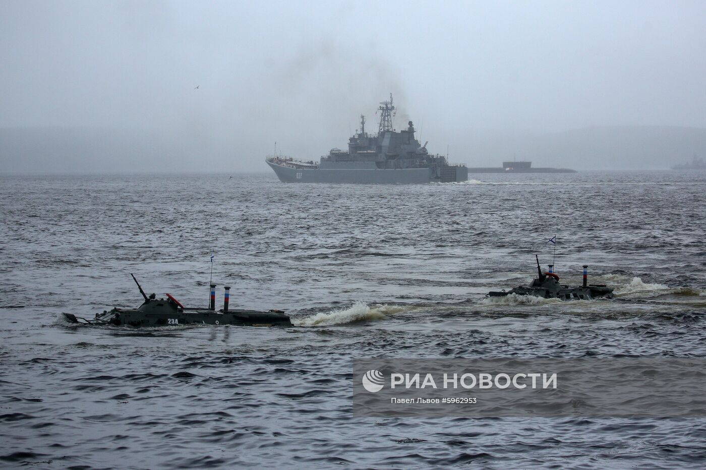 Празднование Дня ВМФ в регионах России