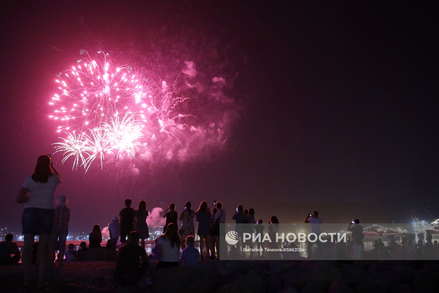 Празднование Дня ВМФ в регионах России
