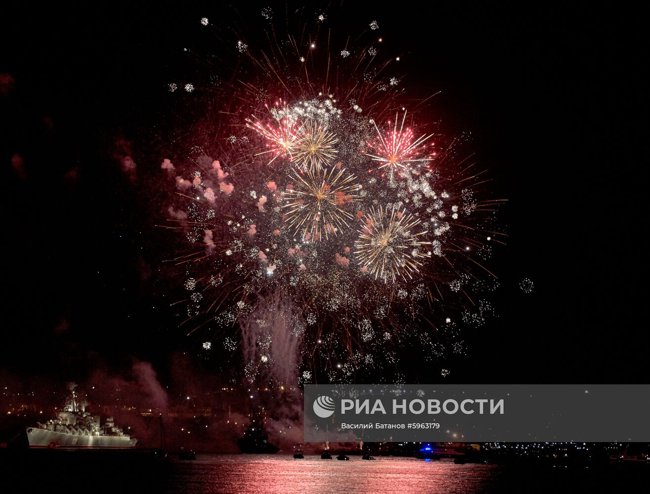 Празднование Дня ВМФ в регионах России