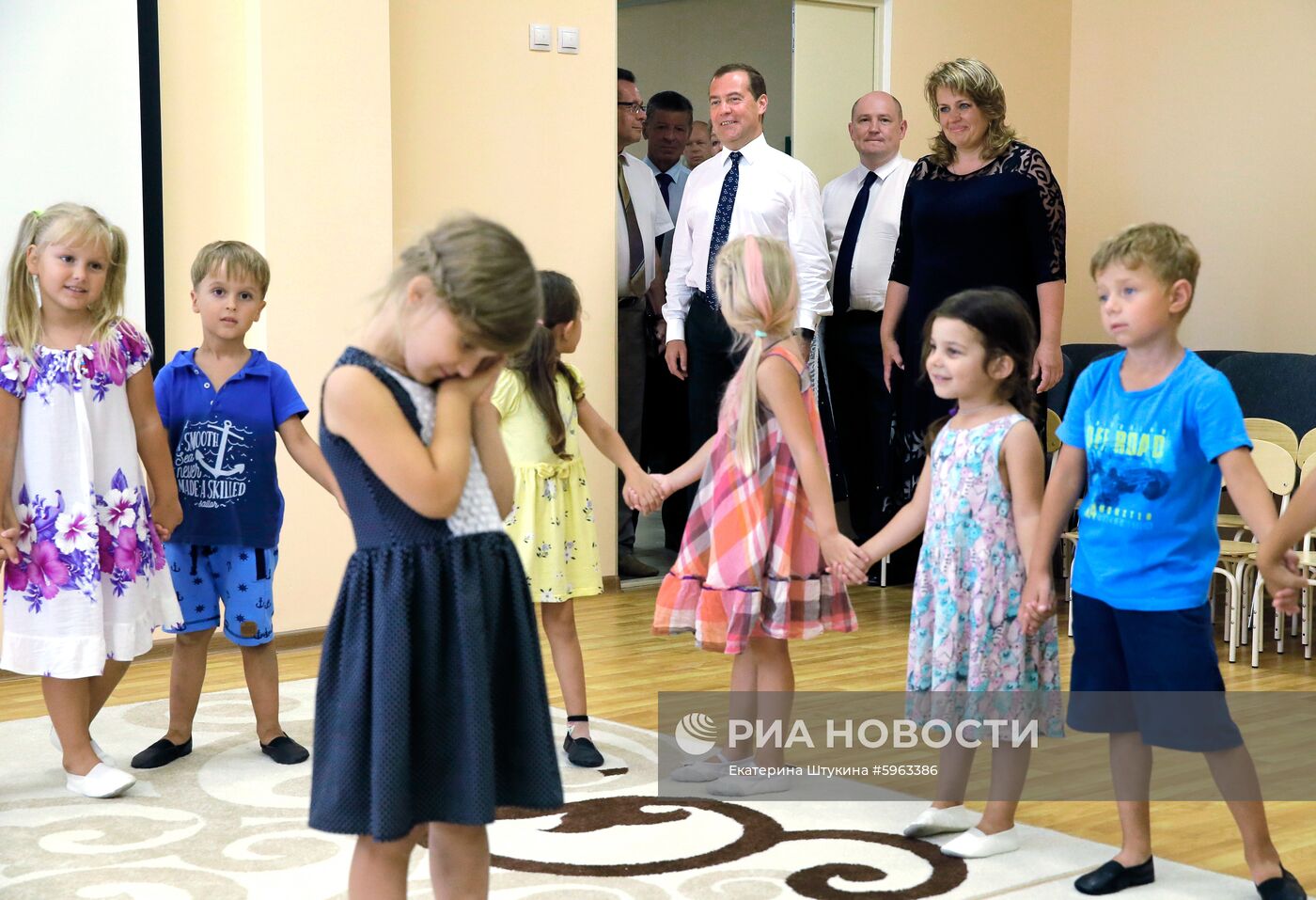 Рабочая поездка премьер-министра РФ Д. Медведева в Севастополь