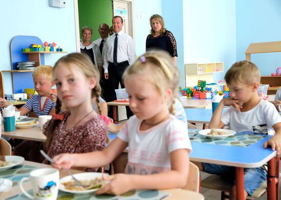 Рабочая поездка премьер-министра РФ Д. Медведева в Севастополь