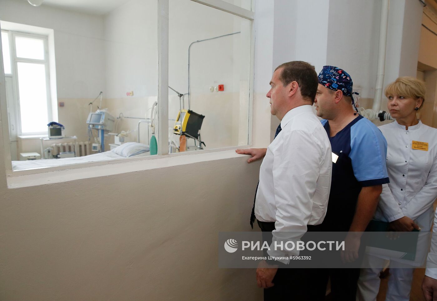 Рабочая поездка премьер-министра РФ Д. Медведева в Севастополь