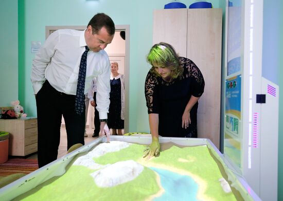 Рабочая поездка премьер-министра РФ Д. Медведева в Севастополь