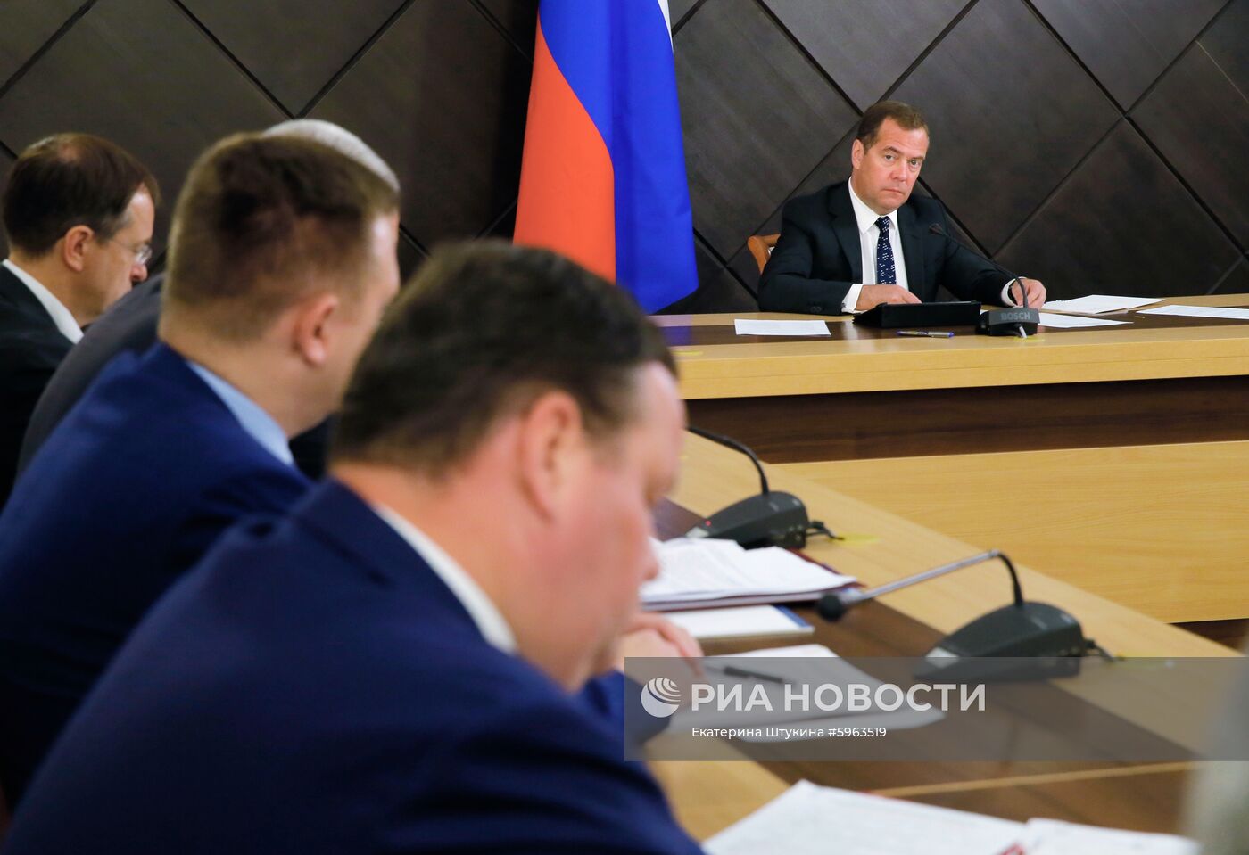 Рабочая поездка премьер-министра РФ Д. Медведева в Севастополь