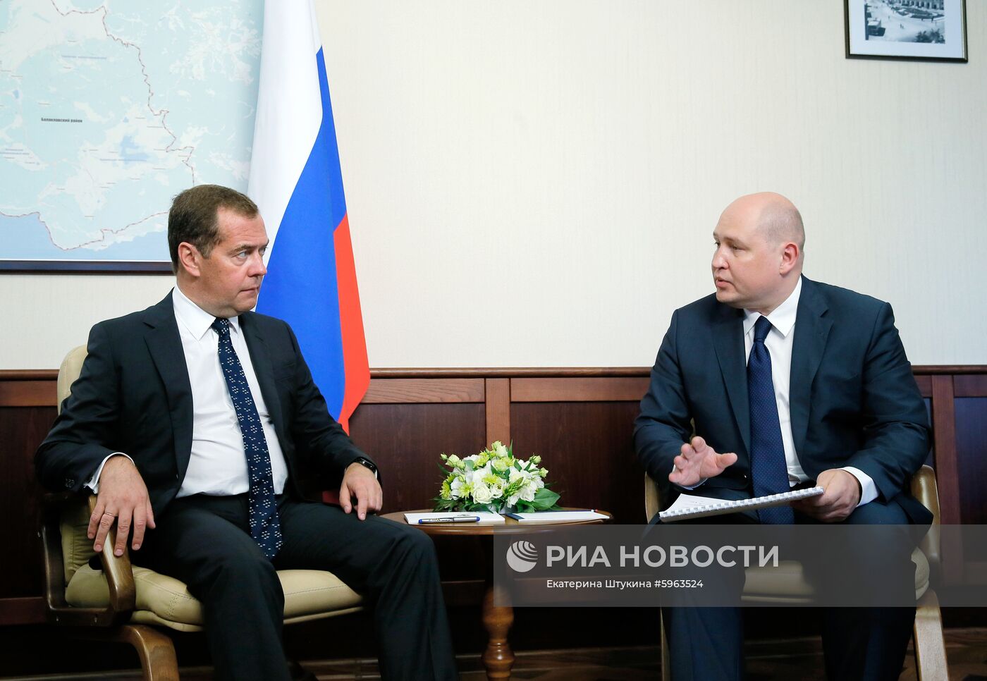 Рабочая поездка премьер-министра РФ Д. Медведева в Севастополь