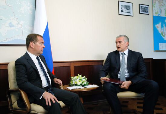 Рабочая поездка премьер-министра РФ Д. Медведева в Севастополь