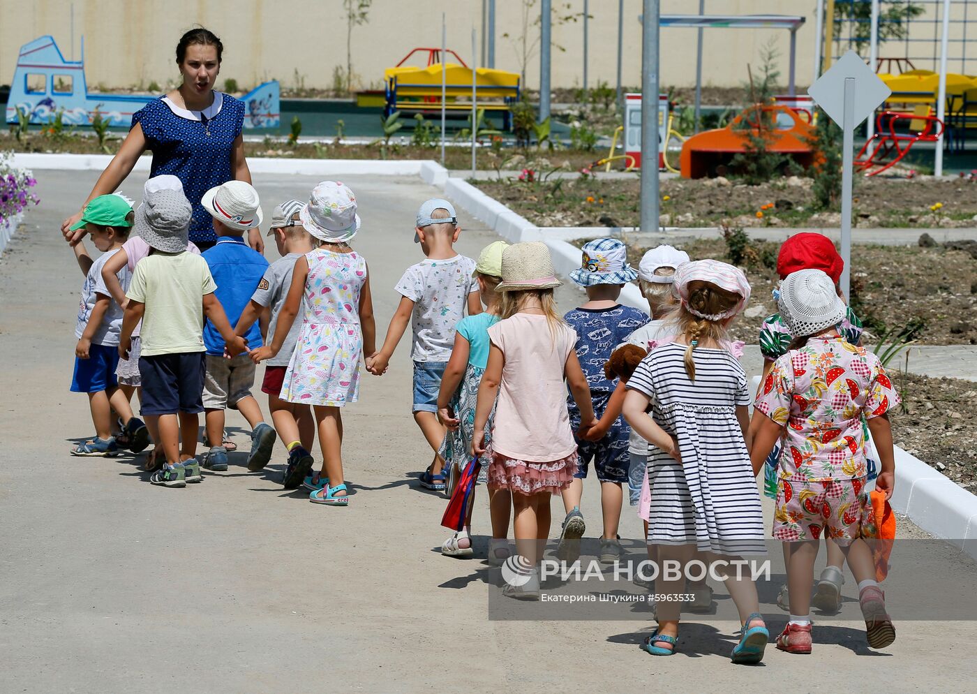Рабочая поездка премьер-министра РФ Д. Медведева в Севастополь