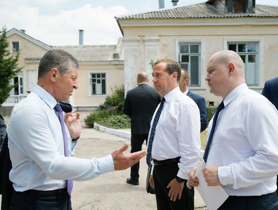 Рабочая поездка премьер-министра РФ Д. Медведева в Севастополь