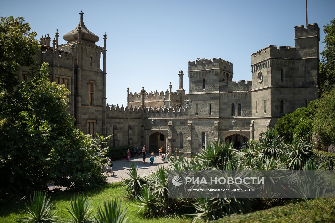 Города России. Ялта