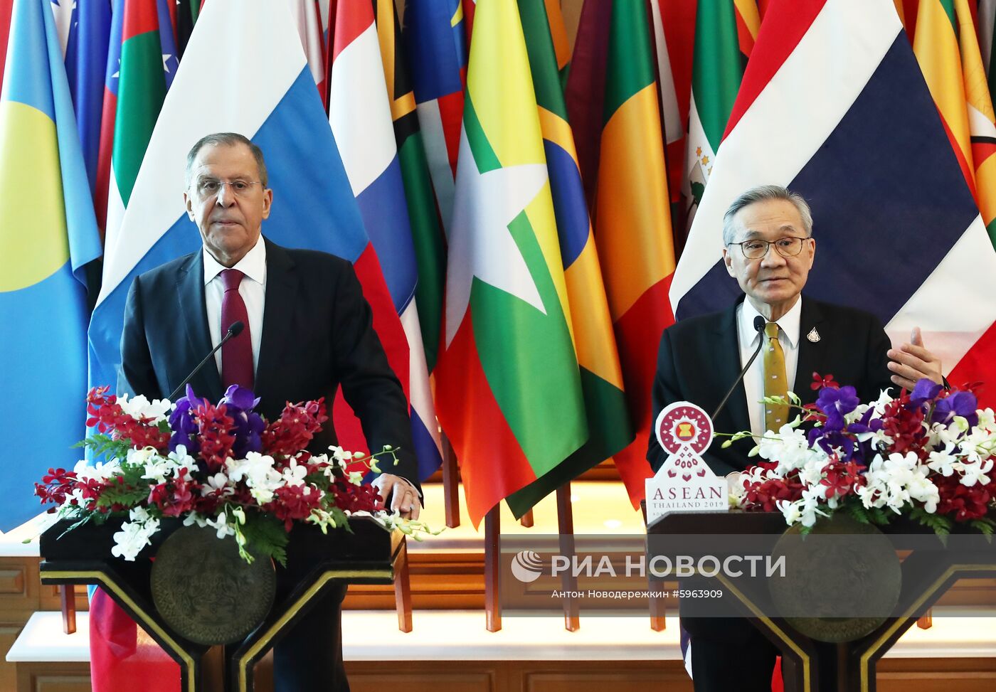 Официальный визит министра иностранных дел РФ С.Лаврова в Таиланд