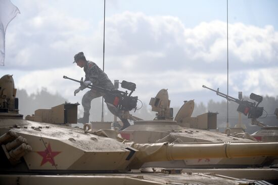 Подготовка команд к конкурсу "Танковый биатлон"