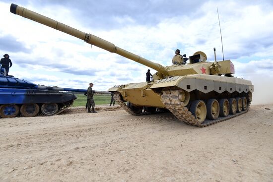 Подготовка команд к конкурсу "Танковый биатлон"