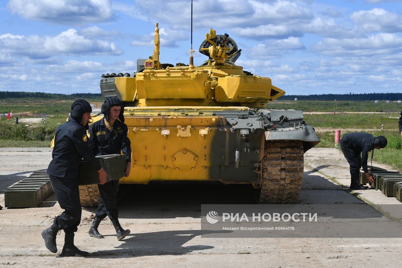 Подготовка команд к конкурсу "Танковый биатлон"