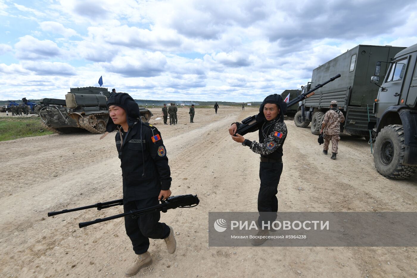 Подготовка команд к конкурсу "Танковый биатлон"