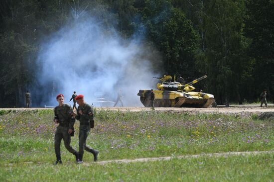 Подготовка команд к конкурсу "Танковый биатлон"