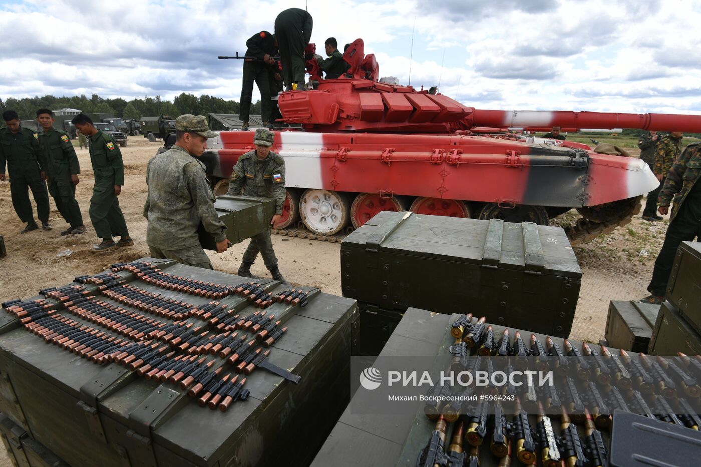 Подготовка команд к конкурсу "Танковый биатлон"