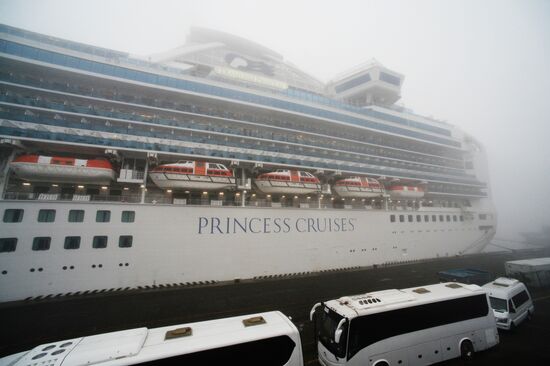 Круизный лайнер Diamond Princess прибыл в порт Владивостока