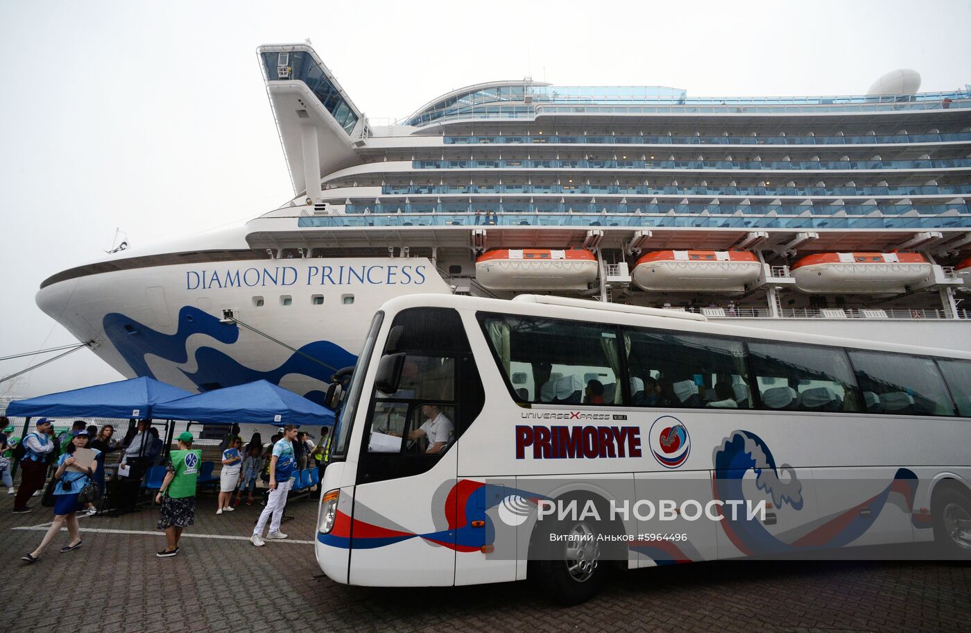 Круизный лайнер Diamond Princess прибыл в порт Владивостока
