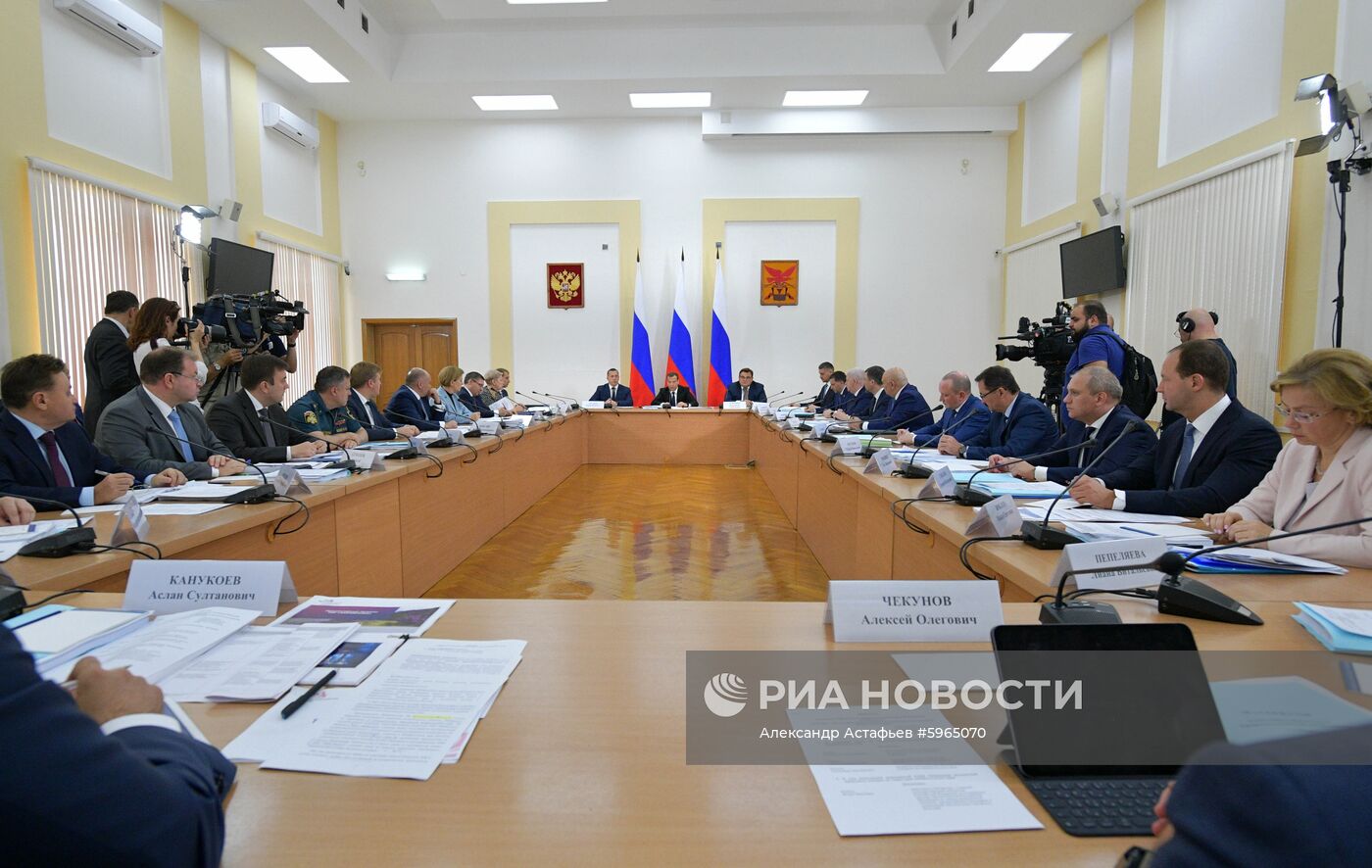 Рабочая поездка премьер-министра РФ Д. Медведева в Дальневосточный федеральный округ