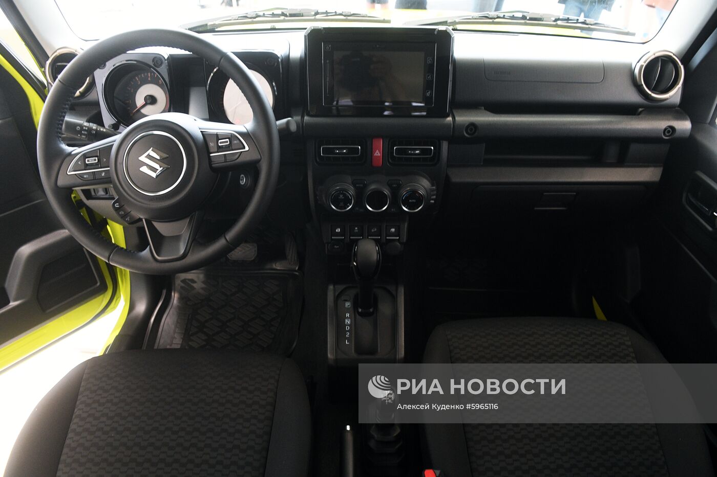 Старт продаж автомобилей Suzuki Jimny