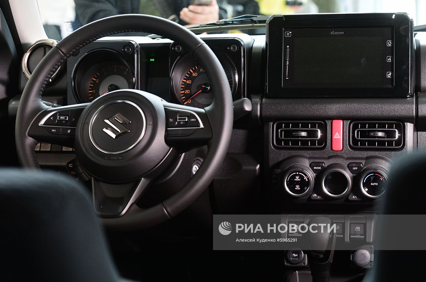 Старт продаж автомобилей Suzuki Jimny