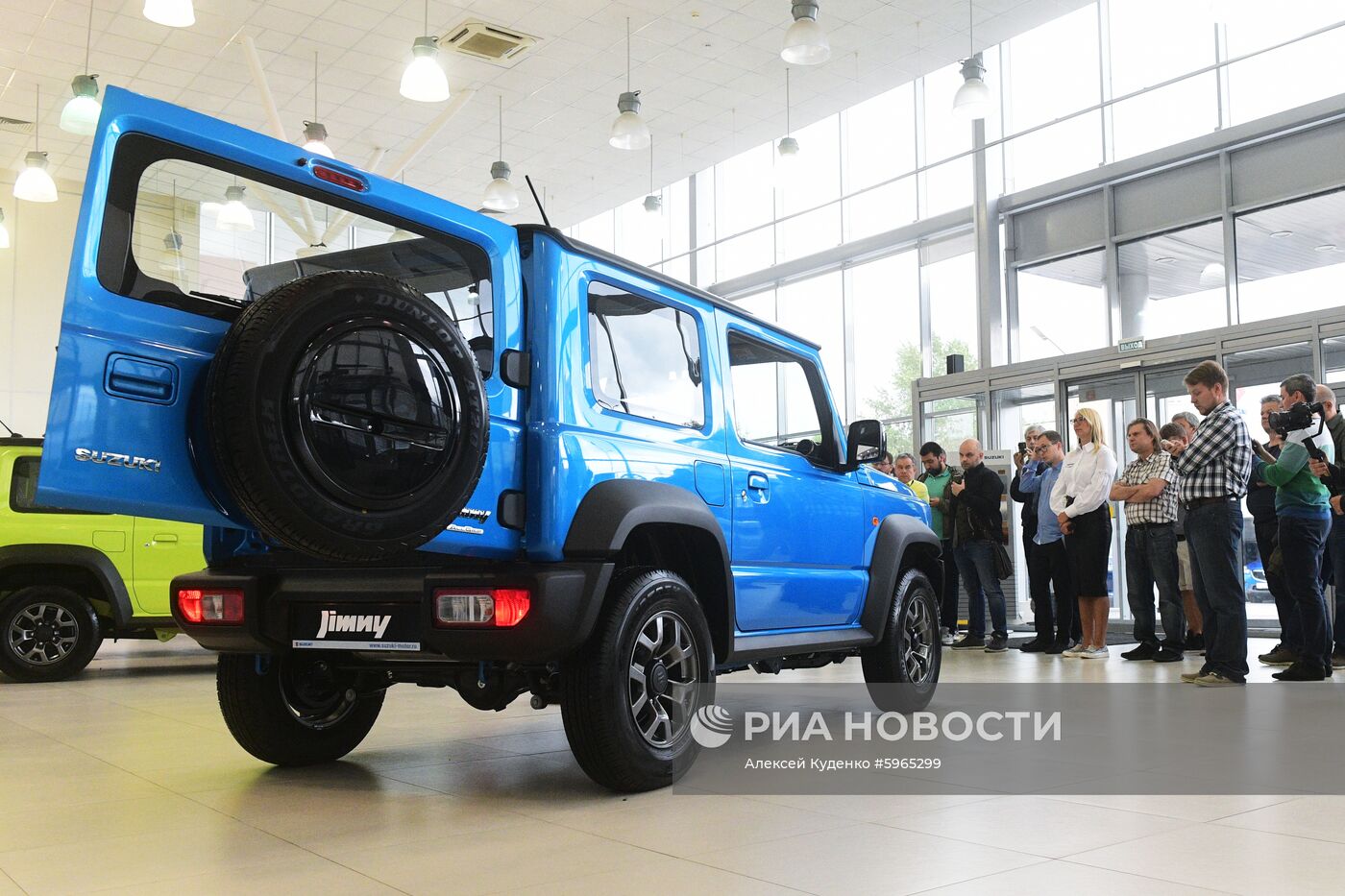 Старт продаж автомобилей Suzuki Jimny