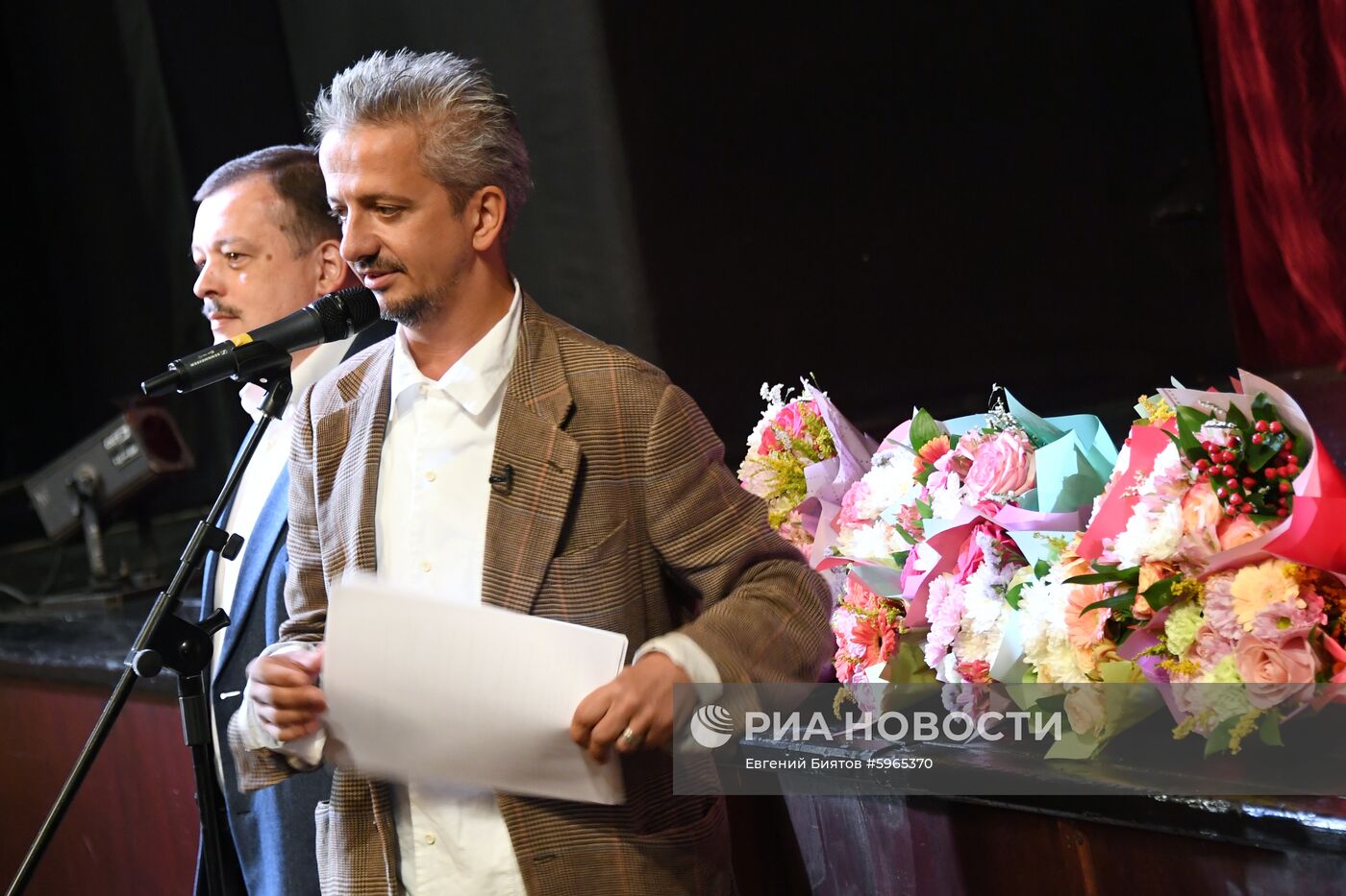 Сбор труппы в театре на Малой Бронной