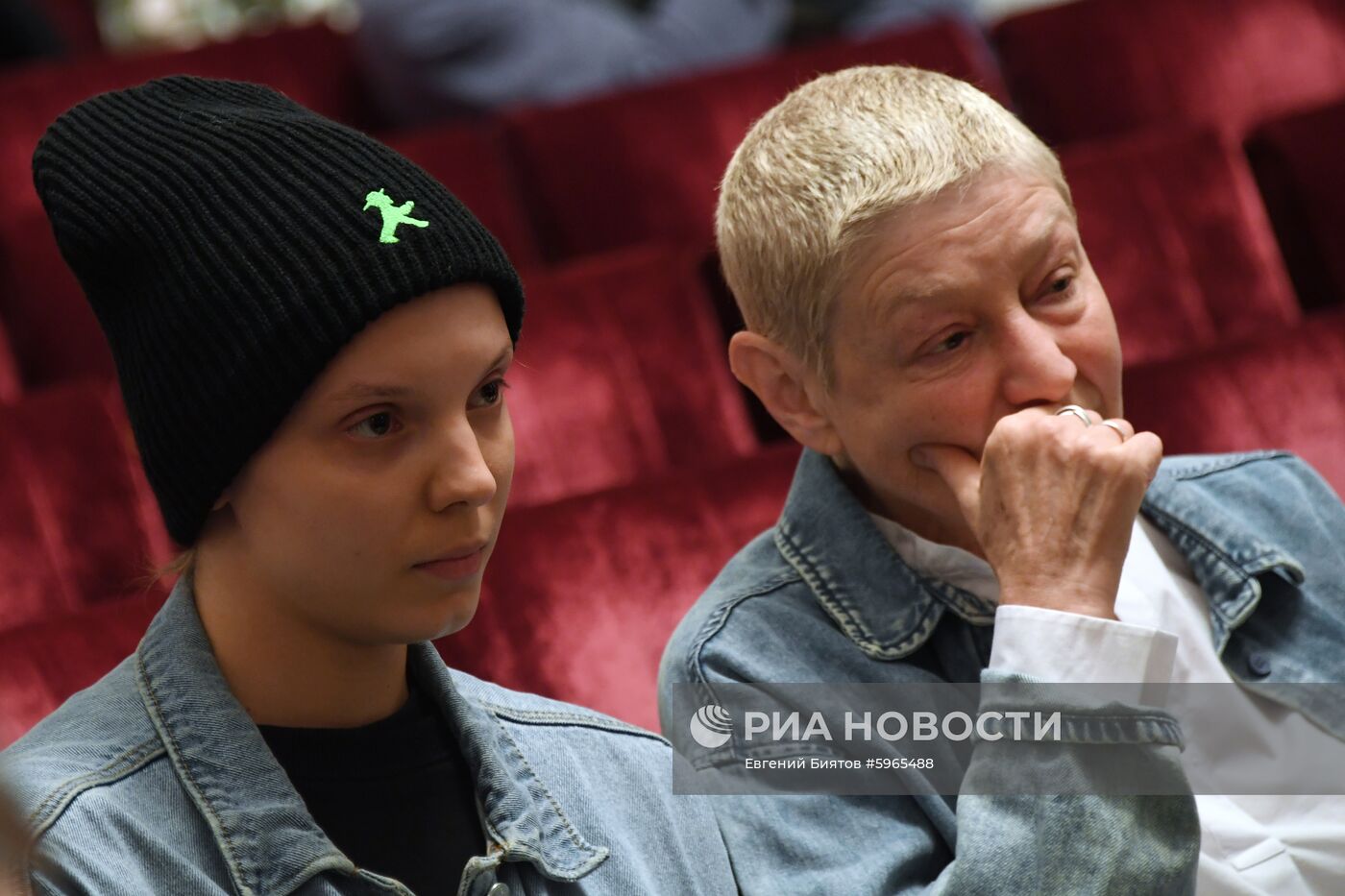 Сбор труппы в театре на Малой Бронной