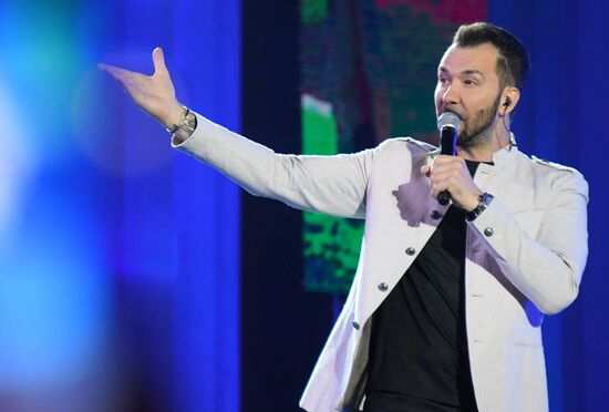 Праздничный концерт в честь 80-летия ВДНХ