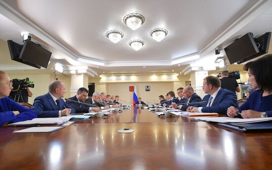 Рабочая поездка премьер-министра РФ Д. Медведева в Сахалинскую область. День второй