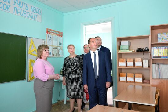 Рабочая поездка премьер-министра РФ Д. Медведева в Сахалинскую область. День второй