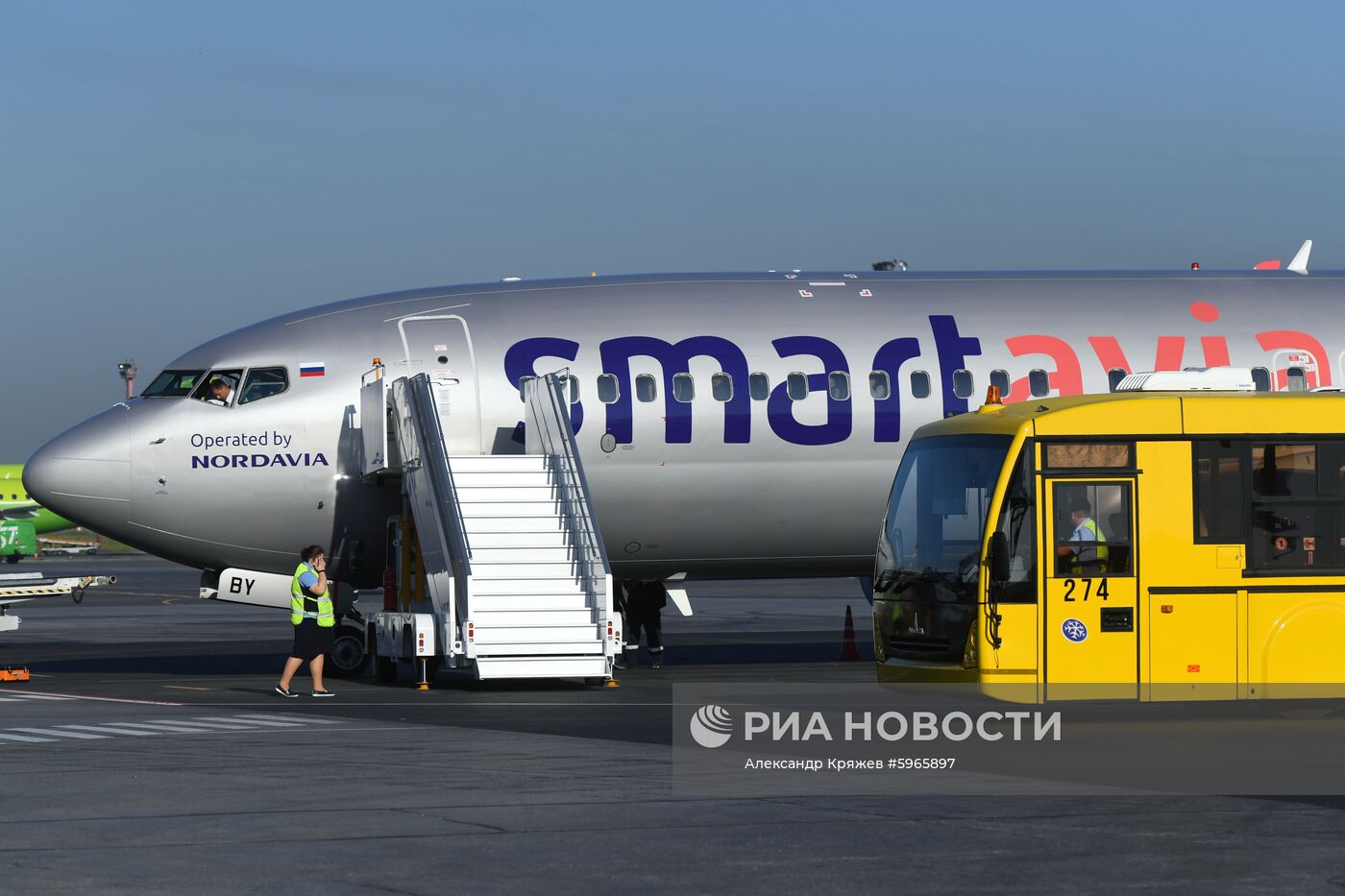 Первый регулярный рейс авиакомпании Smartavia по маршруту Новосибирск-Москва